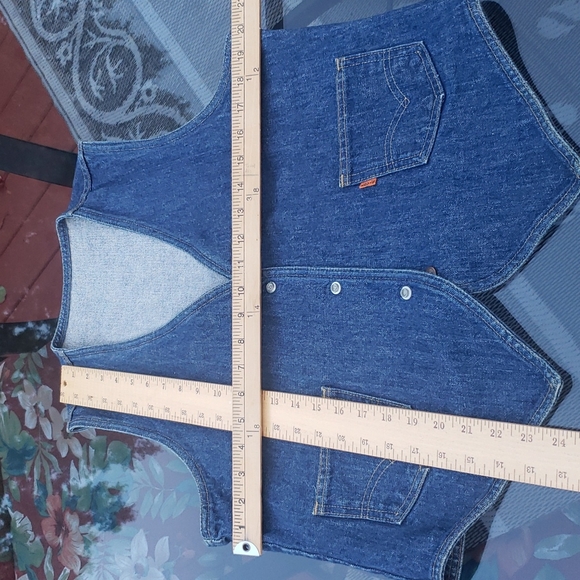LEVI'S JEAN VEST - Picture 8 of 8